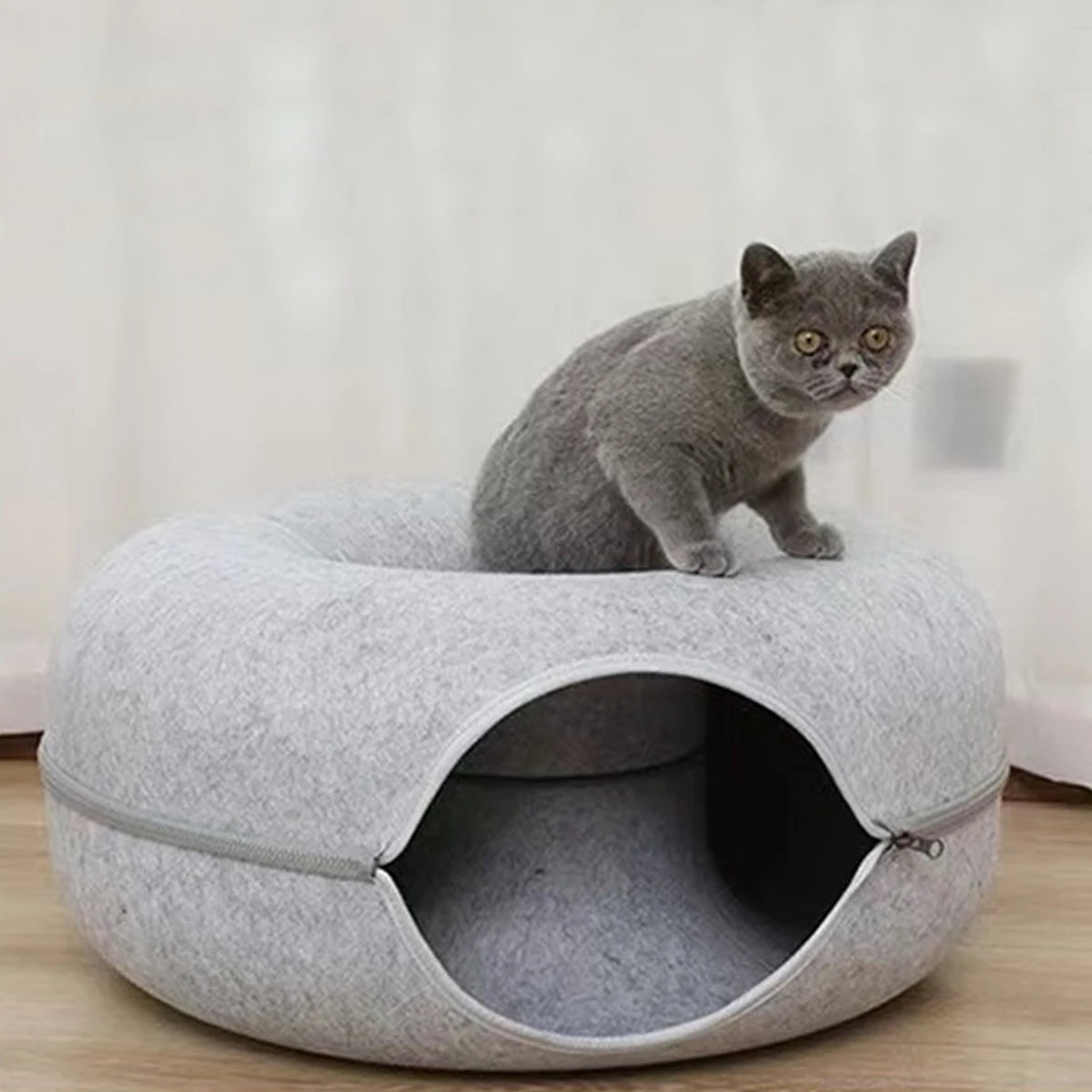 Nik's Felt Donut Cat Bed – 2-in-1 Tunnel & Hideaway, Zipper Design